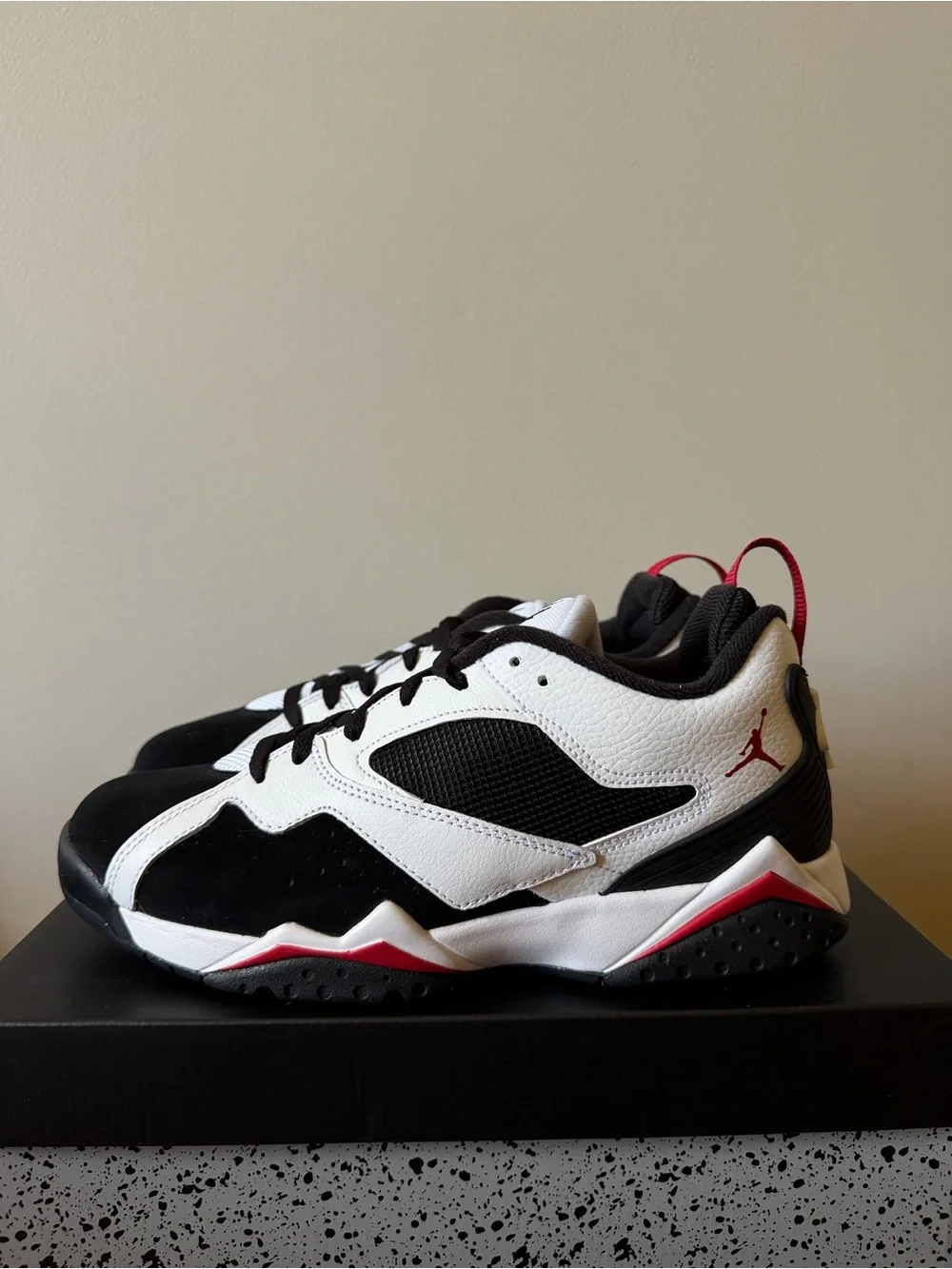 Air Jordan MVP 92 White Gym Red HQ3950-103 Men’s Size 9.5
